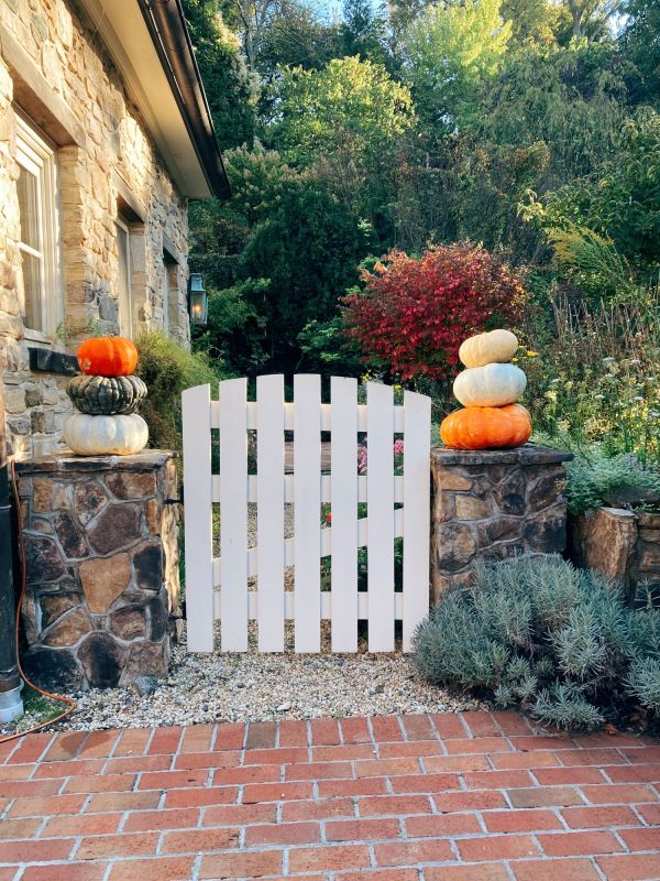 Pool Fence Installation Costs — Cost of Pool Fence Installation